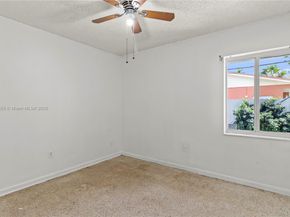 10615 SW 200th St, Cutler Bay FL 33157
