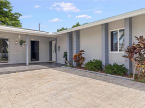 10615 SW 200th St, Cutler Bay FL 33157