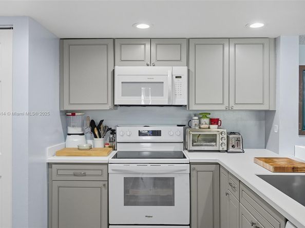 9122 W Atlantic Blvd 732, Coral Springs FL 33071
