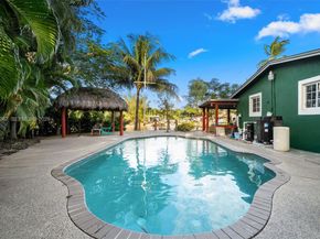 5741 SW 14th Street, Plantation FL 33317