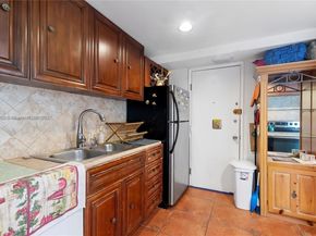 2841 NE 163rd St 803, North Miami Beach FL 33160