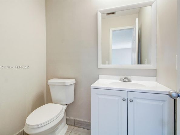 9741 SW 12th St, Pembroke Pines FL 33025