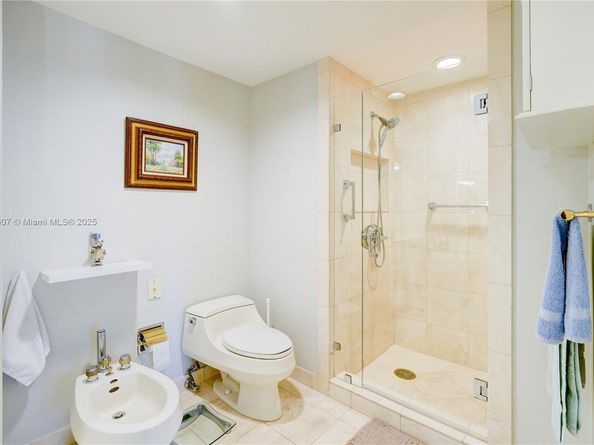 2000 Island Blvd 408, Aventura FL 33160