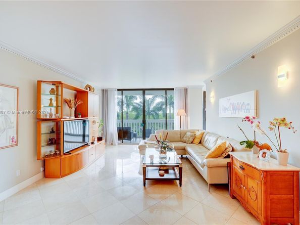 2000 Island Blvd 408, Aventura FL 33160