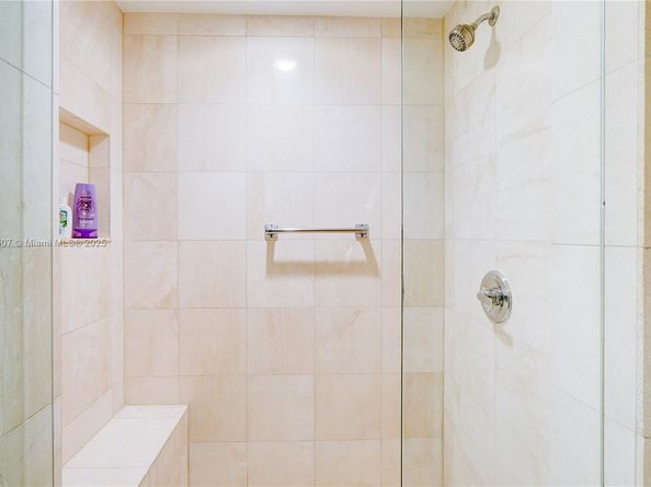 2000 Island Blvd 408, Aventura FL 33160