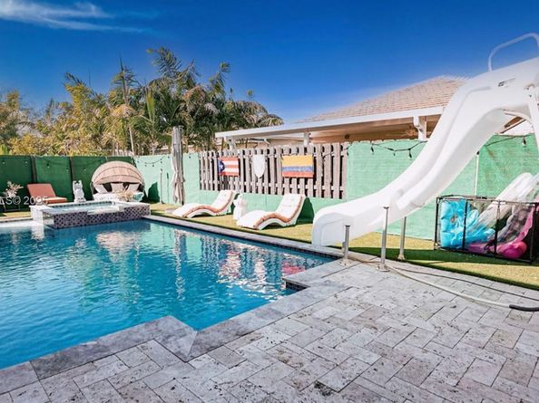 3455 NE 1st St, Homestead FL 33033