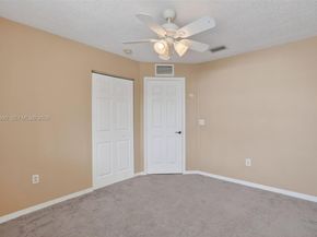 2209 SE 24th Pl 2209, Homestead FL 33035