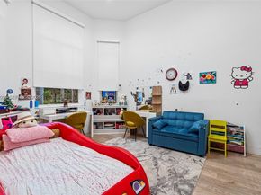 1260 Harbor Ct, Hollywood FL 33019