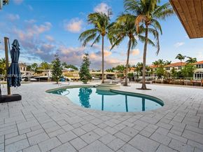 1260 Harbor Ct, Hollywood FL 33019