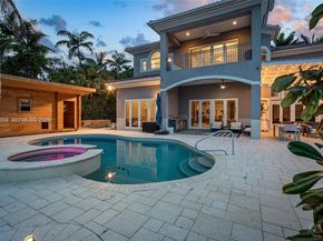 1260 Harbor Ct, Hollywood FL 33019