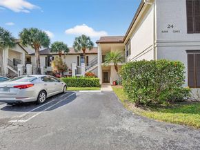 3259 Perimeter Dr 3259, Green Acres FL 33467