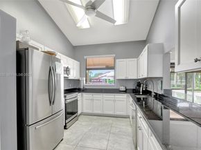 3259 Perimeter Dr 3259, Green Acres FL 33467