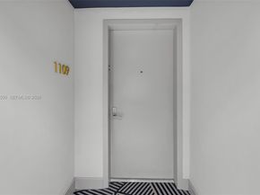 55 SW 9th St 1109, Miami FL 33130