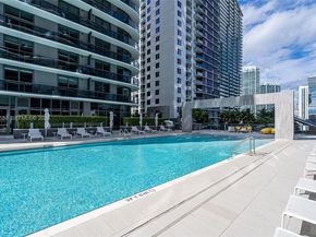 55 SW 9th St 1109, Miami FL 33130