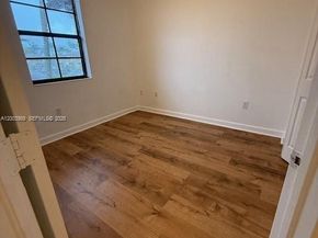 648 SE 32nd Ave 648, Homestead FL 33033