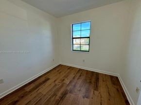 648 SE 32nd Ave 648, Homestead FL 33033