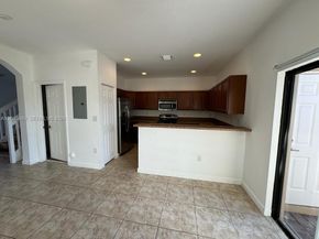 648 SE 32nd Ave 648, Homestead FL 33033