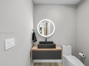 536 NW 48th ST, Miami FL 33127