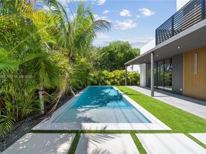 536 NW 48th ST, Miami FL 33127