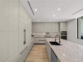 536 NW 48th ST, Miami FL 33127