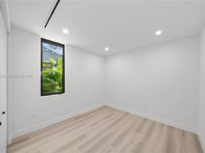 536 NW 48th ST, Miami FL 33127