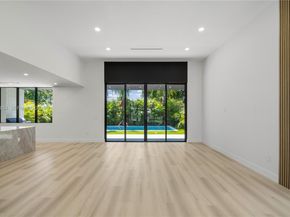 536 NW 48th ST, Miami FL 33127