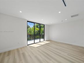 536 NW 48th ST, Miami FL 33127