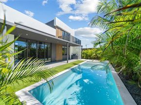 536 NW 48th ST, Miami FL 33127