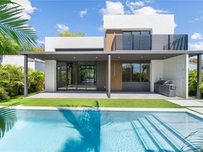 536 NW 48th ST, Miami FL 33127