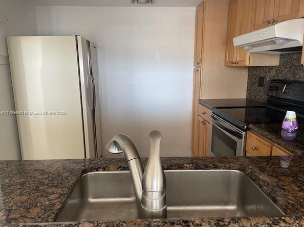 555 NE 15th St 26K, Miami FL 33132