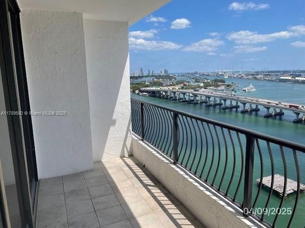 555 NE 15th St 26K, Miami FL 33132