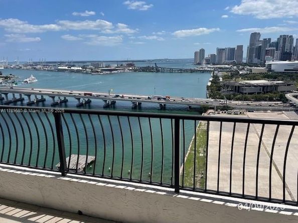 555 NE 15th St 26K, Miami FL 33132