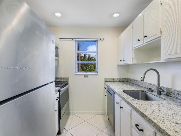 1701 Washington St 304, Hollywood FL 33020