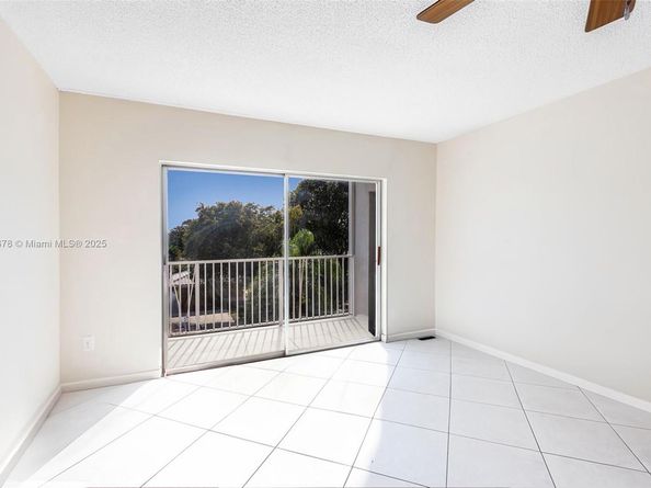 1701 Washington St 304, Hollywood FL 33020