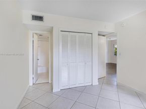 1701 Washington St 304, Hollywood FL 33020
