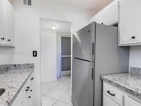 1701 Washington St 304, Hollywood FL 33020