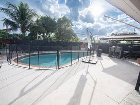 150 NE 31st St, Pompano Beach FL 33064