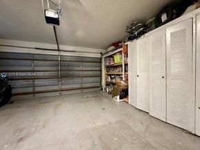16295 NW 9th Dr, Pembroke Pines FL 33028