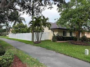 16295 NW 9th Dr, Pembroke Pines FL 33028