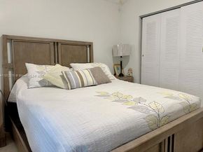 16295 NW 9th Dr, Pembroke Pines FL 33028