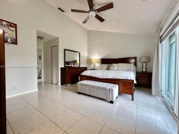 16295 NW 9th Dr, Pembroke Pines FL 33028