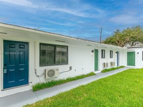 6125 SW 40th Ct, Miramar FL 33023