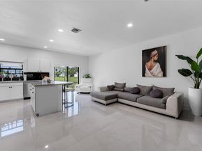 617 SW 11th St, Florida City FL 33034