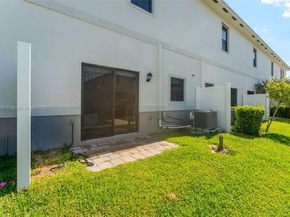 617 SW 11th St, Florida City FL 33034