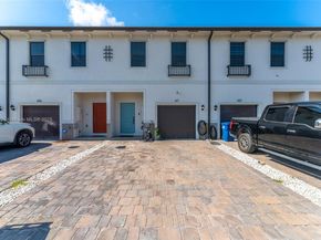 617 SW 11th St, Florida City FL 33034