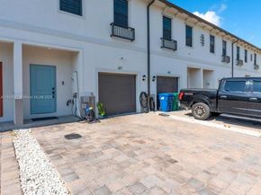 617 SW 11th St, Florida City FL 33034