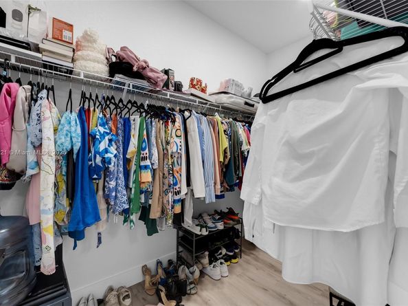 617 SW 11th St, Florida City FL 33034