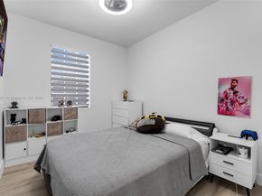 617 SW 11th St, Florida City FL 33034