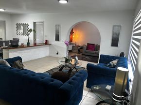 5718 Monroe St, Hollywood FL 33023