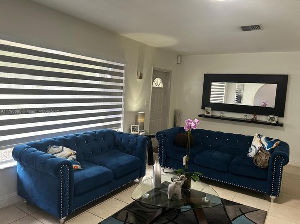 5718 Monroe St, Hollywood FL 33023